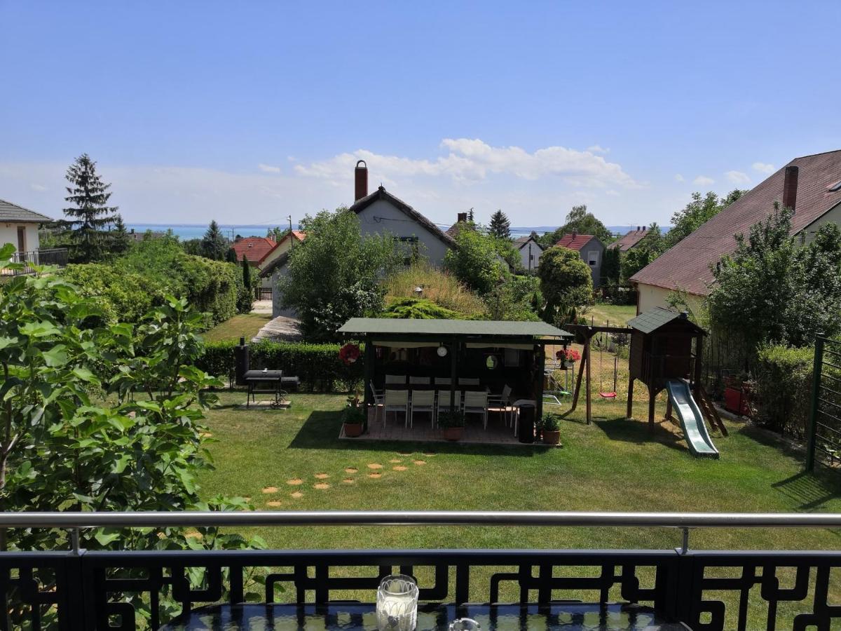 Lila Fuge Apartman Lägenhet Balatonfüred Exteriör bild