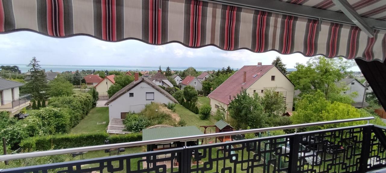 Lila Fuge Apartman Lägenhet Balatonfüred Exteriör bild