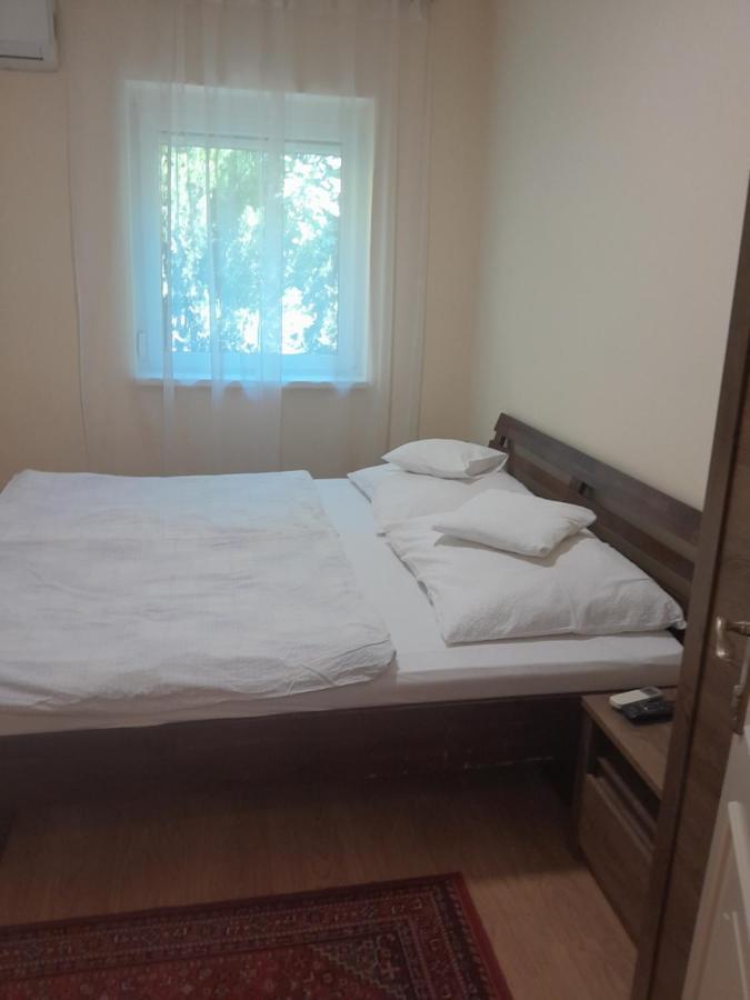 Lila Fuge Apartman Lägenhet Balatonfüred Exteriör bild