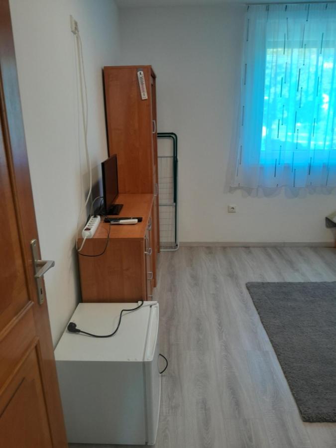 Lila Fuge Apartman Lägenhet Balatonfüred Exteriör bild