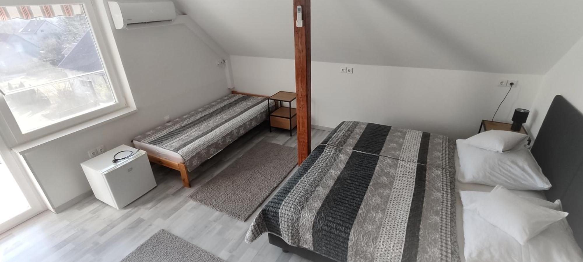 Lila Fuge Apartman Lägenhet Balatonfüred Exteriör bild